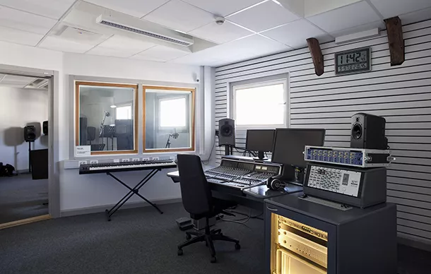 View into the Sound Studio B. Photo.